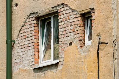 За три года власти хотят расселить 40 аварийных домов в Калининграде