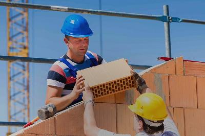 В SuperJob назвали самые высокооплачиваемые строительные специальности